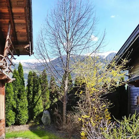 Almdorf Zillertal, Chalet Fuegen
